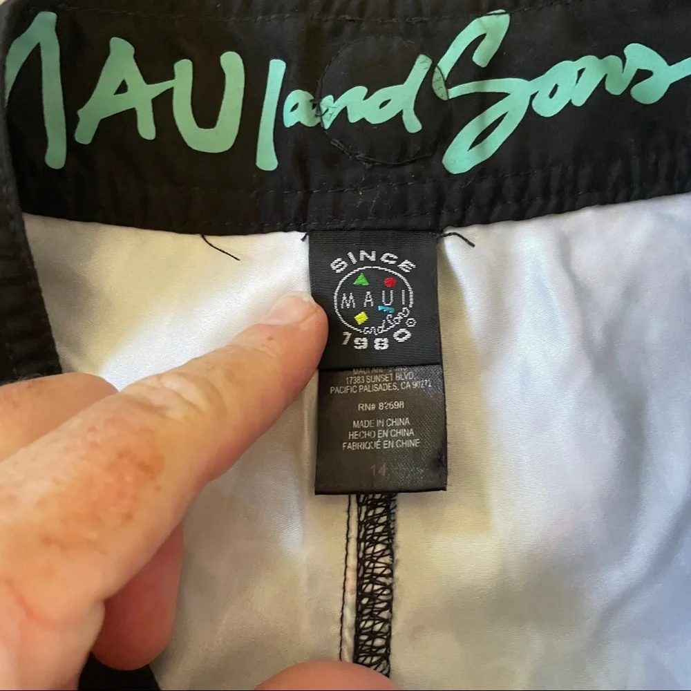 Maui and Sons boys swim trunks 14